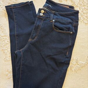 Tahari Dark Wash Skinny Blue Jeans